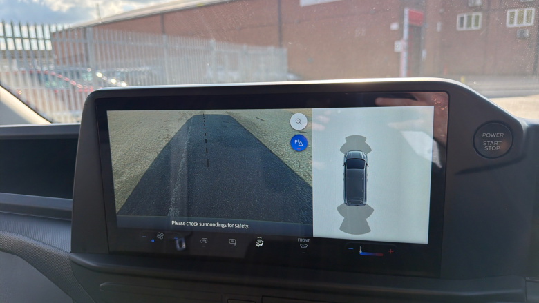 Ford Transit Custom 300 L2 Diesel Fwd 2.0 EcoBlue 110ps H1 Van Leader